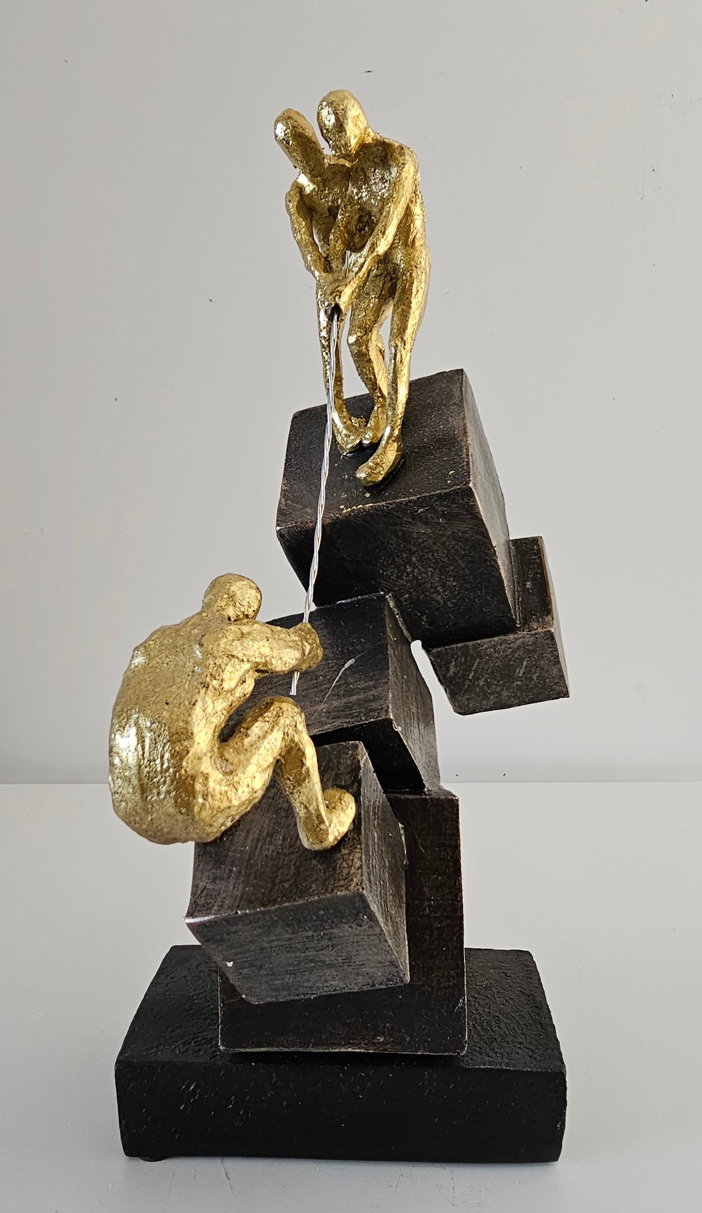 Big Size Motivational Resin Figurine – Teamwork and Perseverance