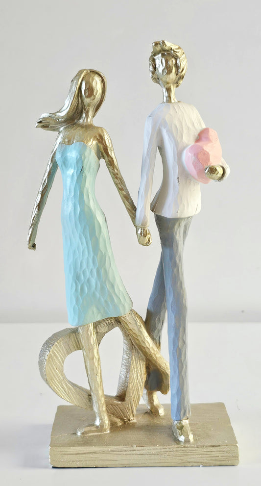 Elegant Couple Figurine – Holding Hands with Heart