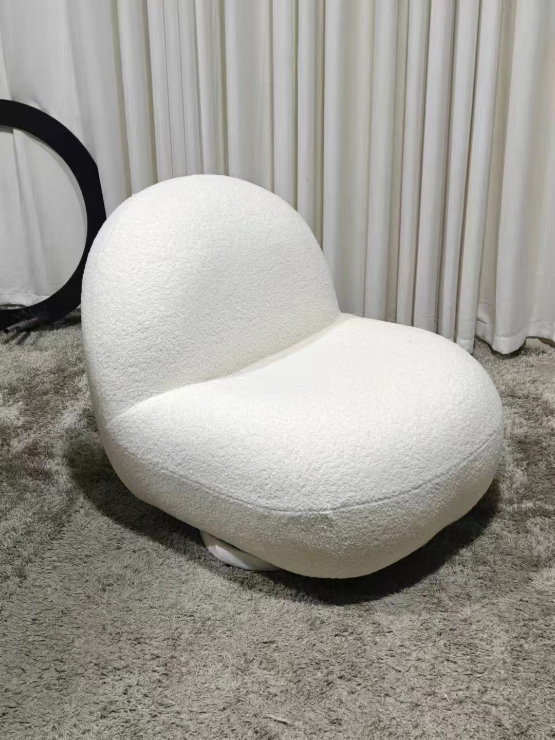 Modern Bouclé Accent Chair – Plush Comfort Meets Minimalist Elegance